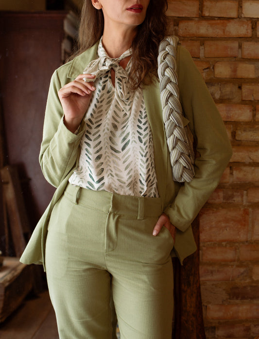 Blazer desconstruído verde pistache