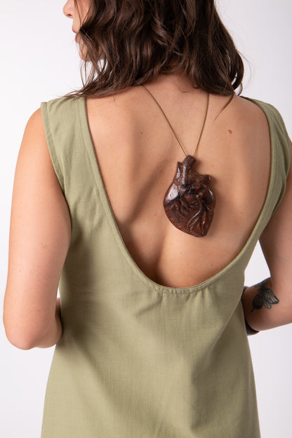 Colar coração humano