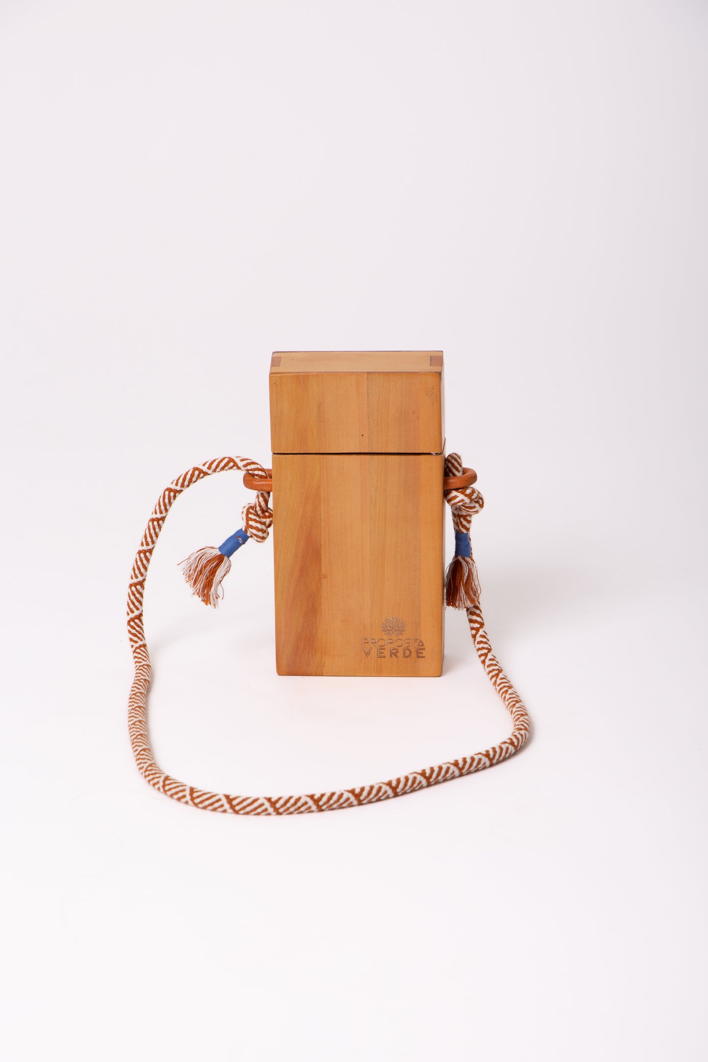 Bolsa de Madeira Cordas