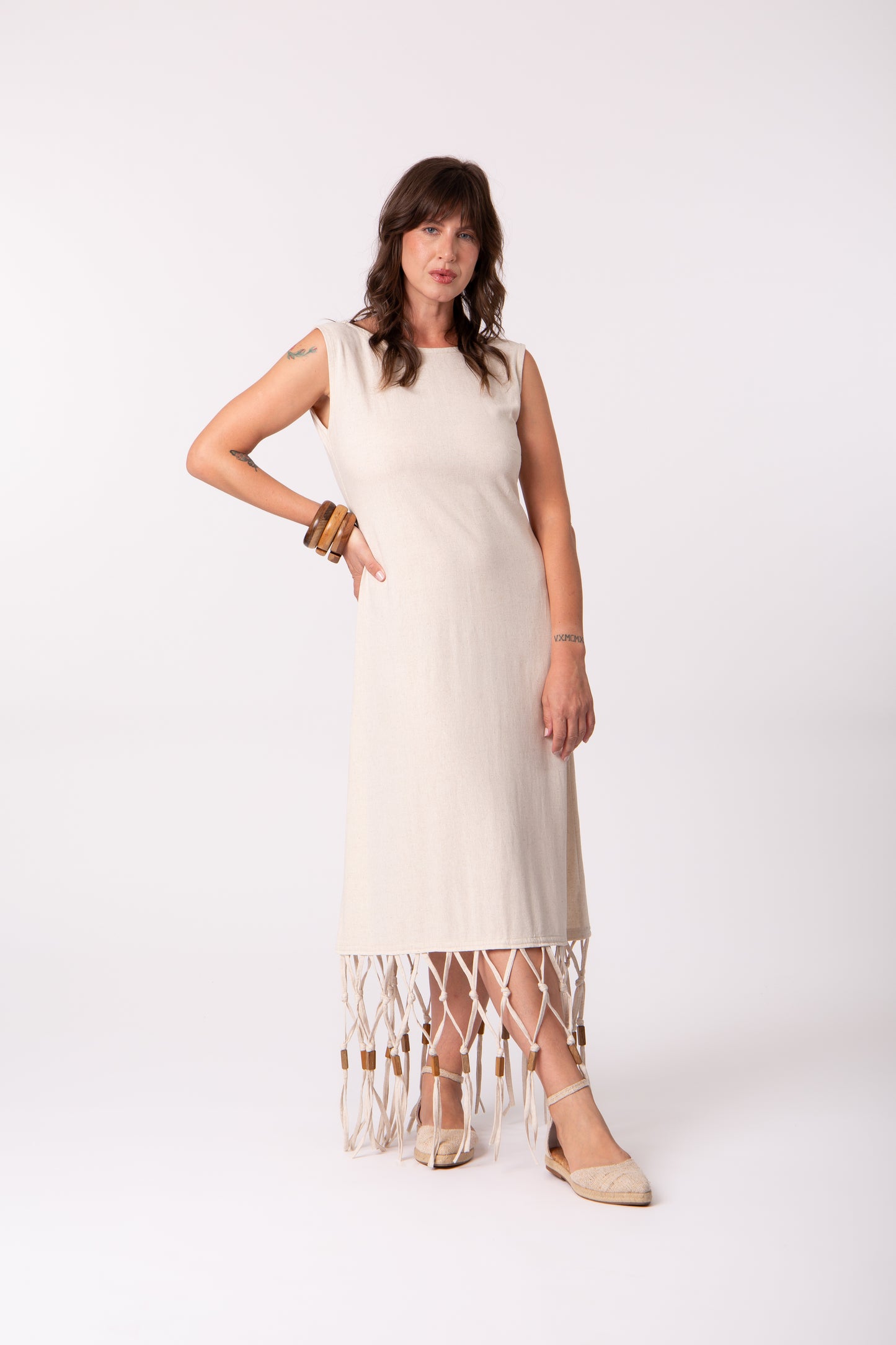 Vestido Regata com barra de macramê