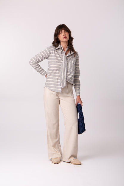 Camisa com gravata listrada cinza