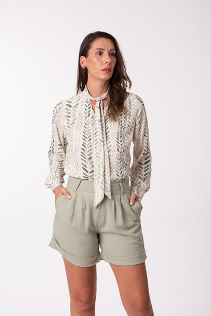 Camisa lenço estampa folhas