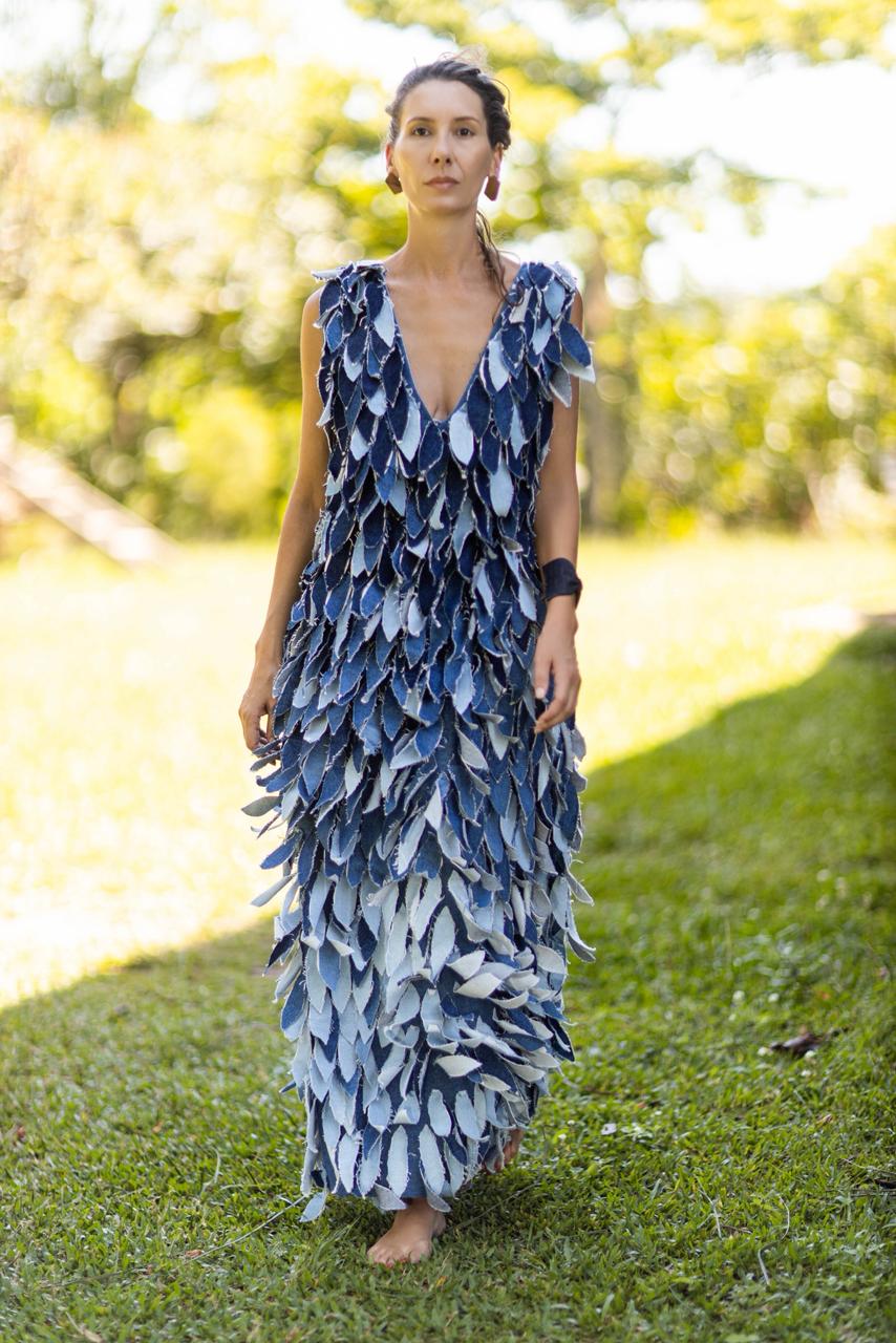 Vestido Pétalas